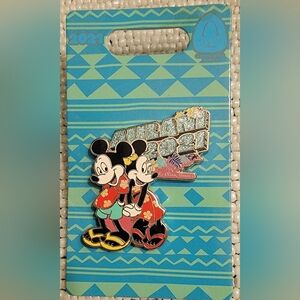 Disney Aulani 2021 Mickey and Minnie Pin with Red and Yellow